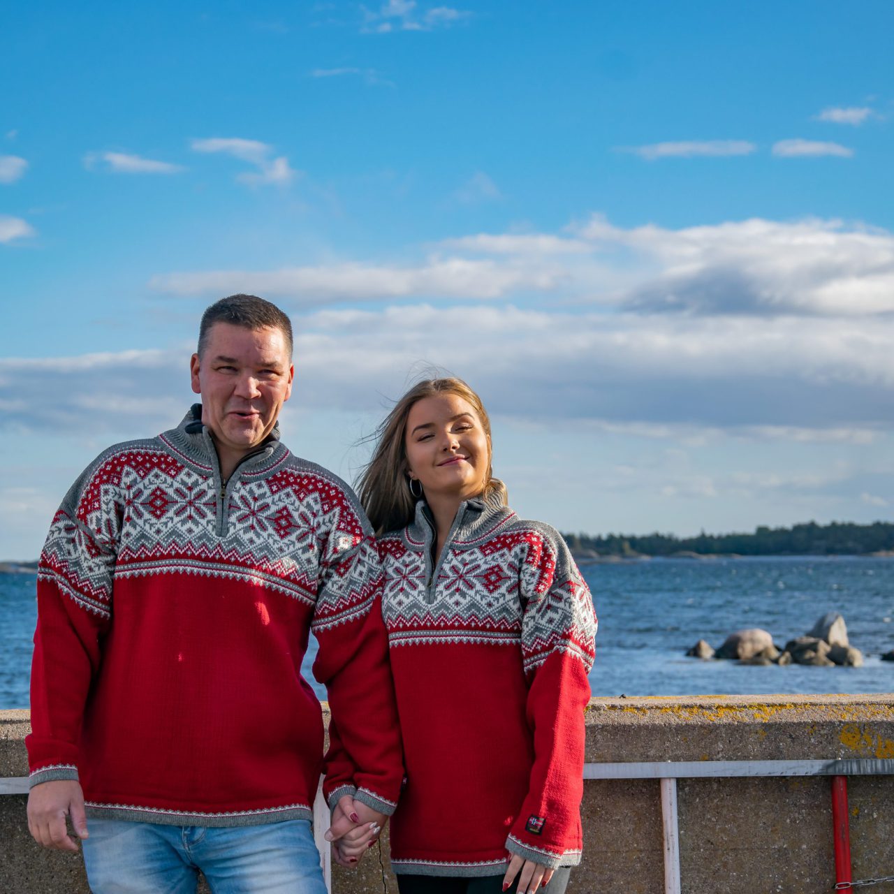 Norwool erbjuder lusekofta tröja och jacka från Norge Norwool erbjuder lusekofta tröja och jacka från Norge